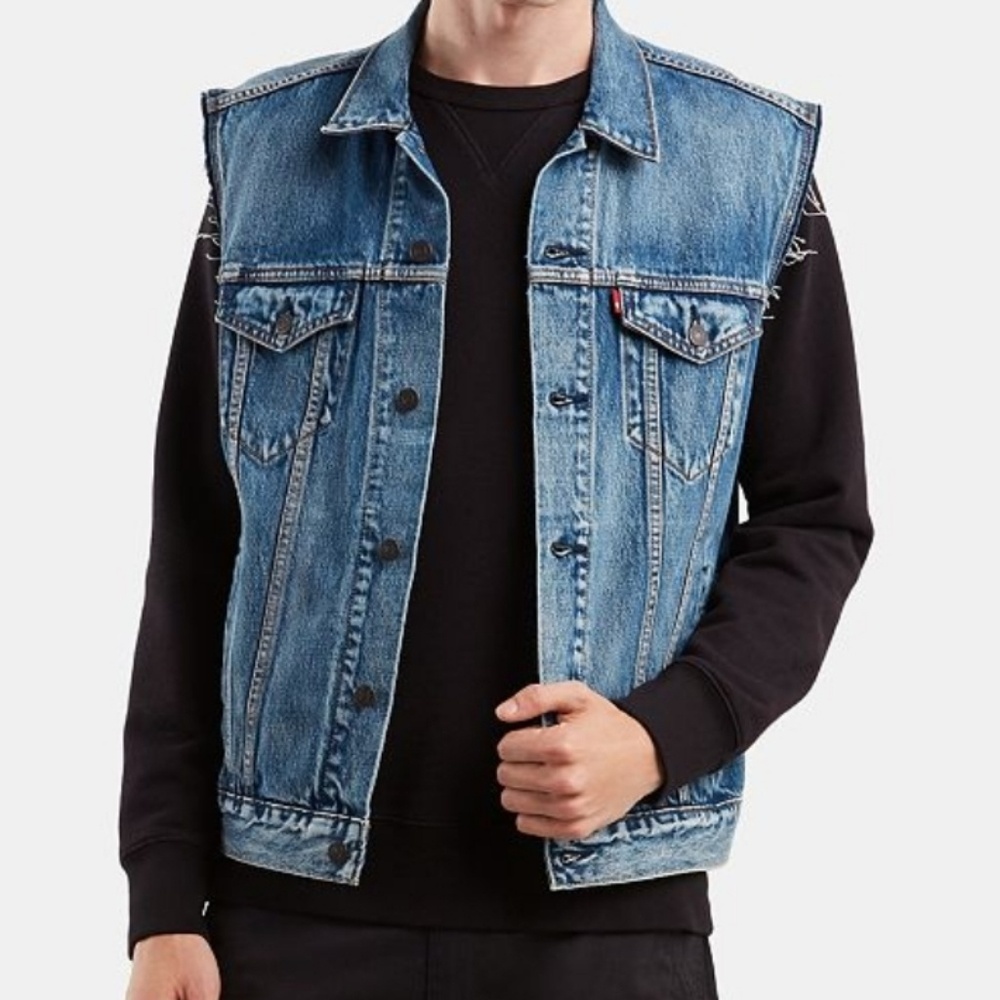 levis mens vest size xl